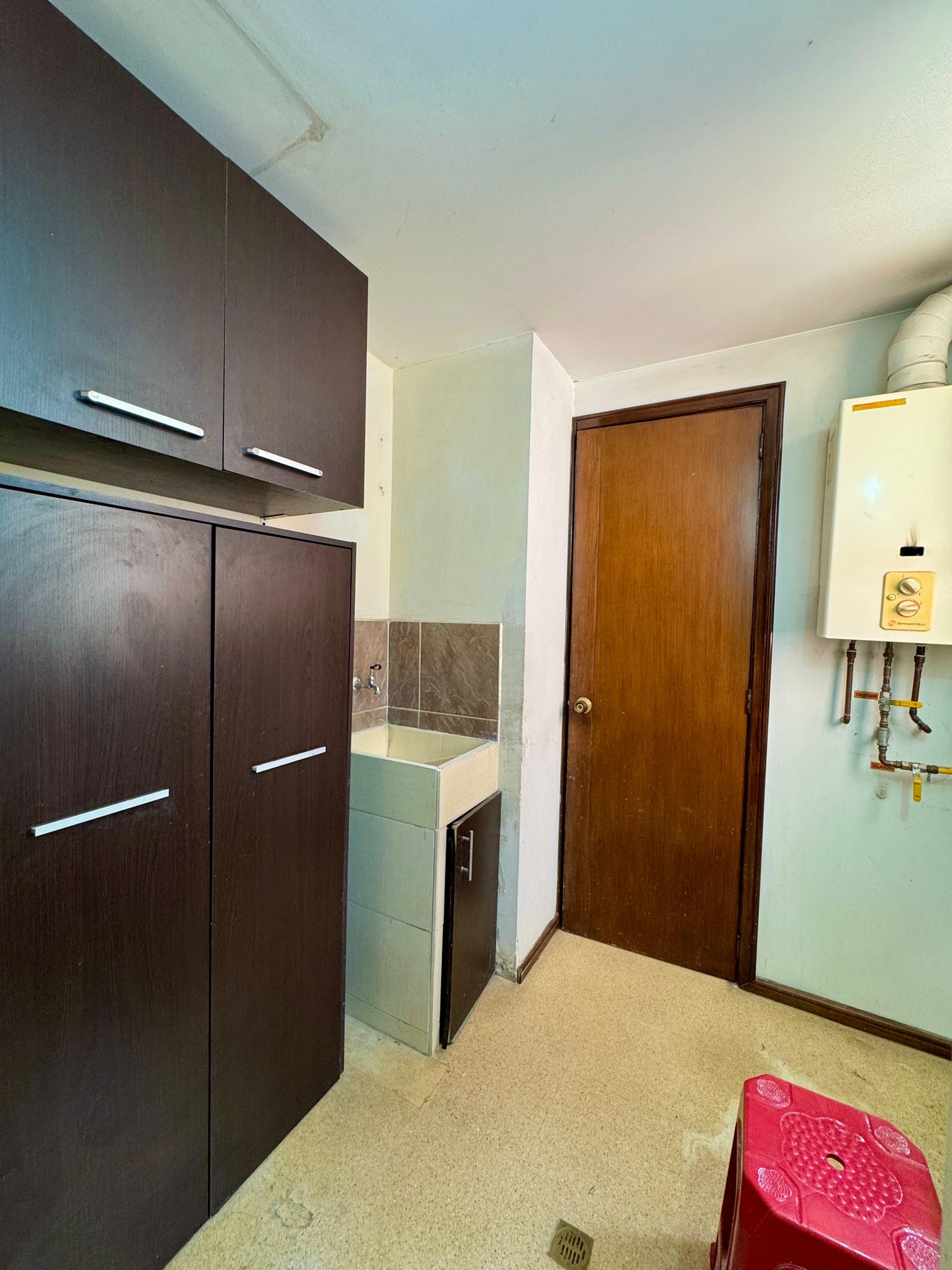 🔥🏙️ VENDO APARTAMENTO – FRENTE AL DAN CARLTON, EL POBLADO, PARQUEADEROS, BALCON 🔥