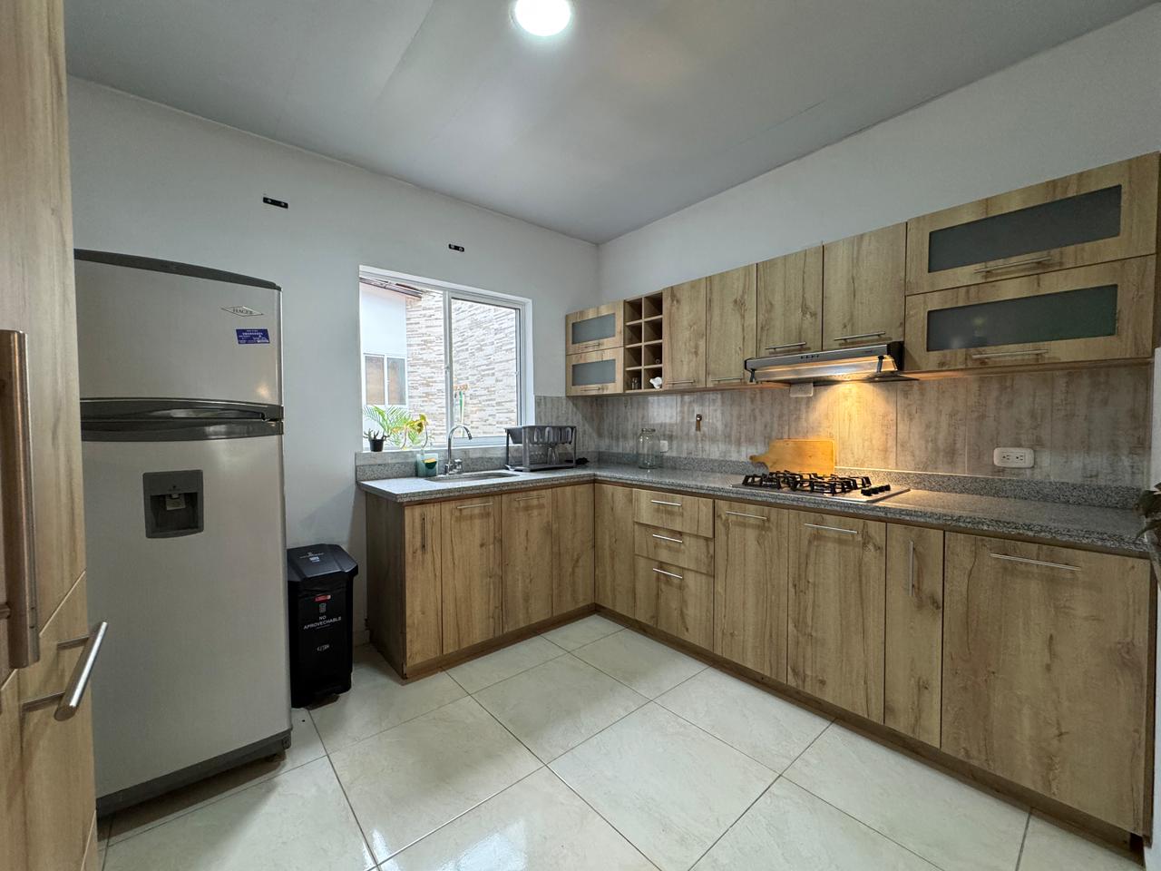 🔥🏡 ARRIENDO CASA – LAURELES LA AMÉRICA, MEDELLÍN CON PARQUEADERO 🔥