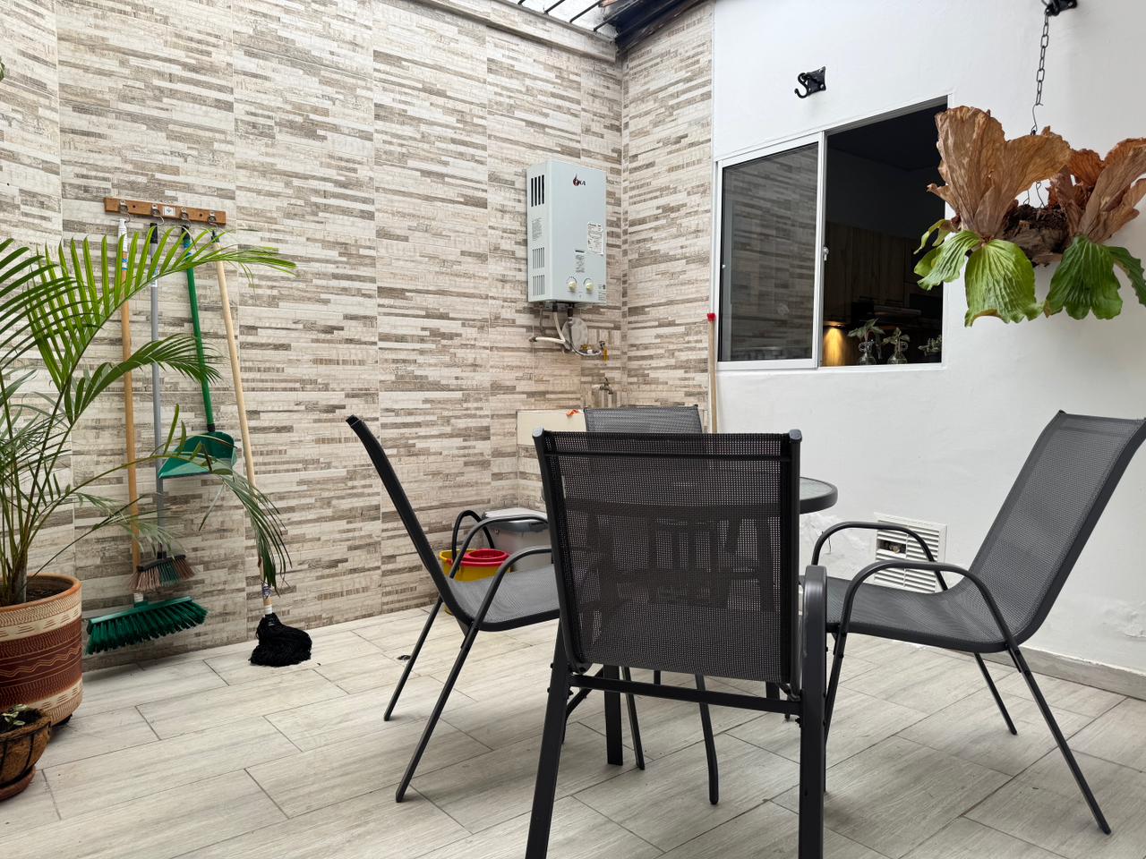 🔥🏡 ARRIENDO CASA – LAURELES LA AMÉRICA, MEDELLÍN CON PARQUEADERO 🔥