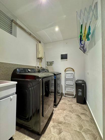 ARRIENDO APARTAMENTO AMOBLADO EN EL POBLADO | BALCÓN GRANDE, AIRE ACONDICIONADO Y ACABADOS DE LUJO