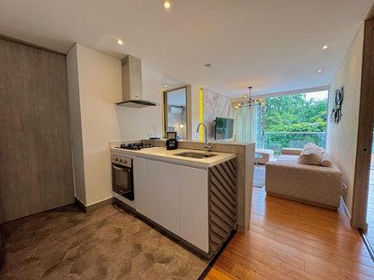 ARRIENDO APARTAMENTO AMOBLADO EN EL POBLADO | BALCÓN GRANDE, AIRE ACONDICIONADO Y ACABADOS DE LUJO