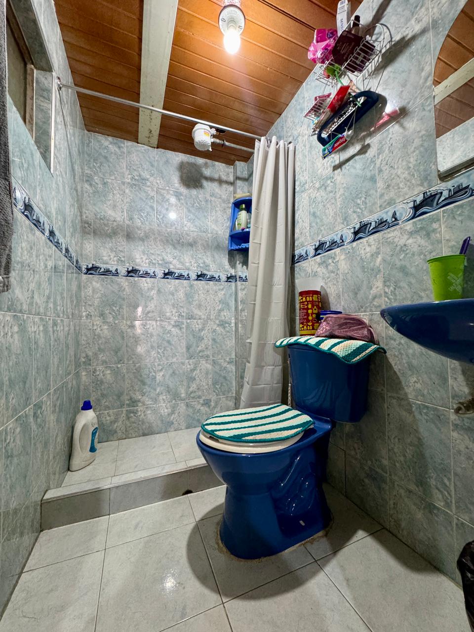 VENDO CASA EN BOSA LAURELES | 4 PISOS, GARAJE Y BALCÓN