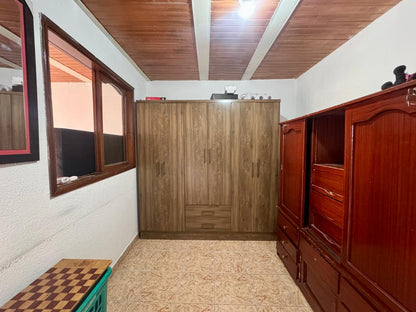 VENDO CASA EN BOSA LAURELES | 4 PISOS, GARAJE Y BALCÓN
