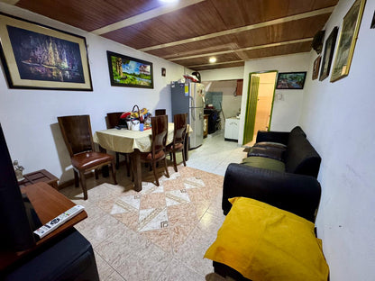 VENDO CASA EN BOSA LAURELES | 4 PISOS, GARAJE Y BALCÓN