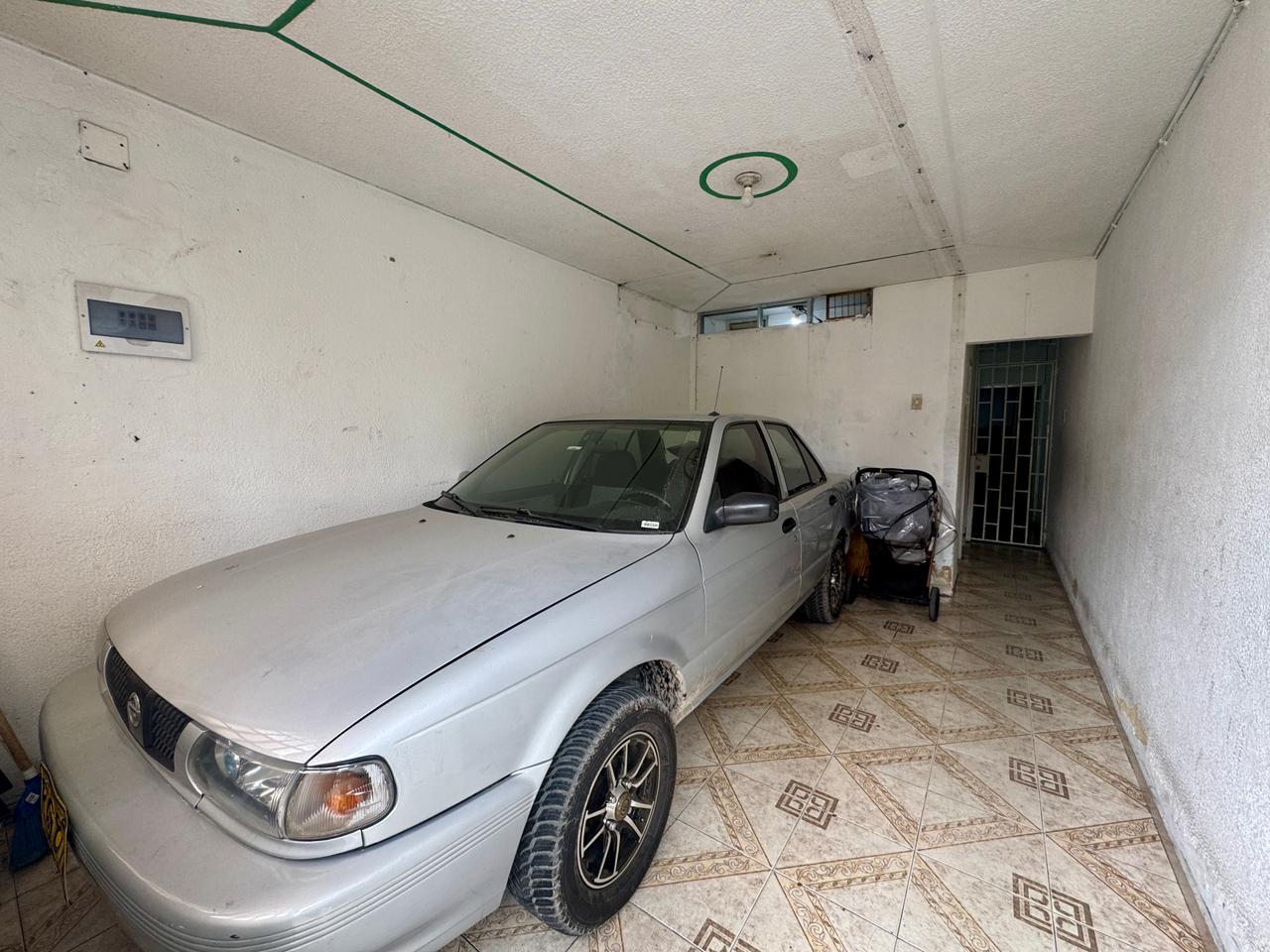 VENDO CASA EN BOSA LAURELES | 4 PISOS, GARAJE Y BALCÓN