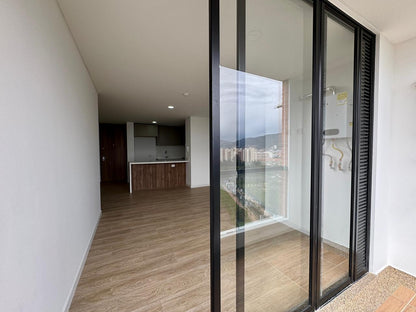 ARRIENDO APARTAMENTO EN EL NORTE DE BOGOTÁ | 3 HABITACIONES, PISO ALTO Y ZONAS TIPO CLUB