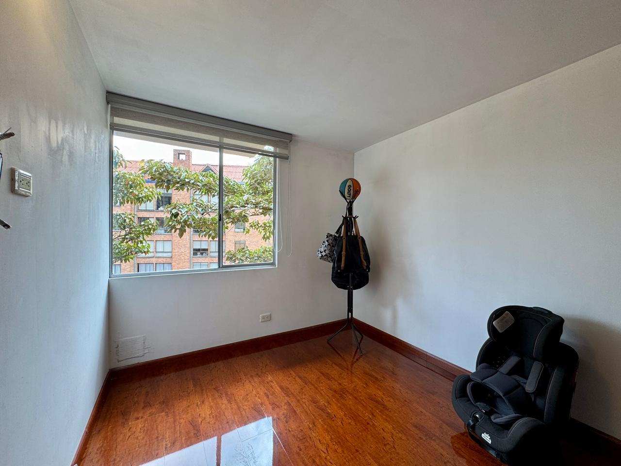 VENTA APARTAMENTO EN CASA BLANCA | 3 HABITACIONES, BALCÓN Y RODEADO DE NATURALEZA