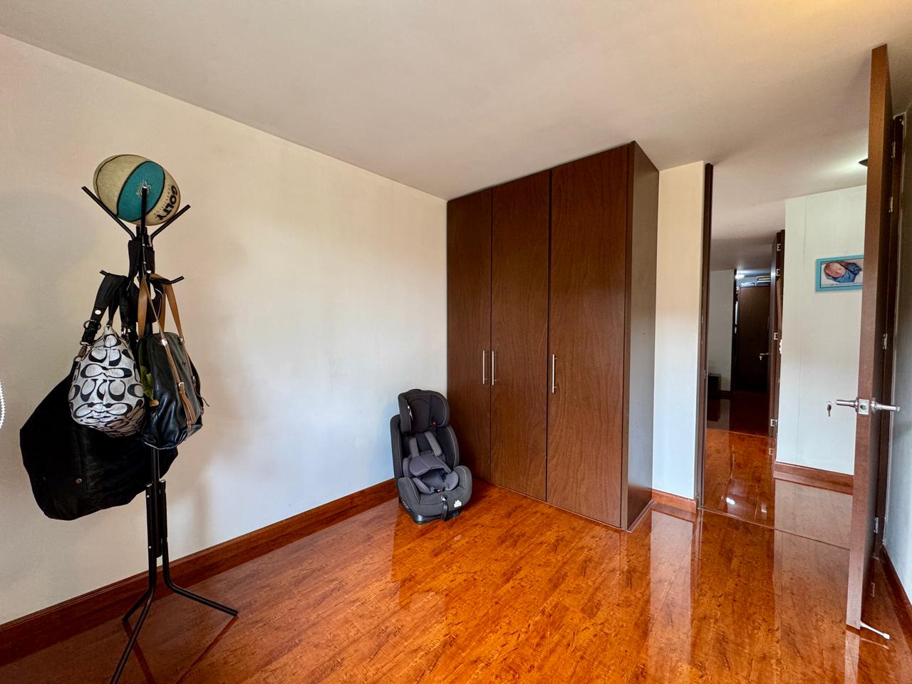 VENTA APARTAMENTO EN CASA BLANCA | 3 HABITACIONES, BALCÓN Y RODEADO DE NATURALEZA