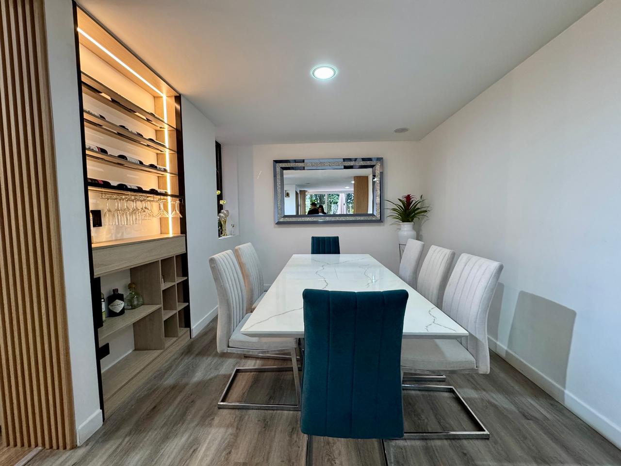 ARRIENDO APARTAMENTO EN LOS LAGARTOS | TERRAZA DE 100 m², DOMOTIZADO Y NIVEL LUJO