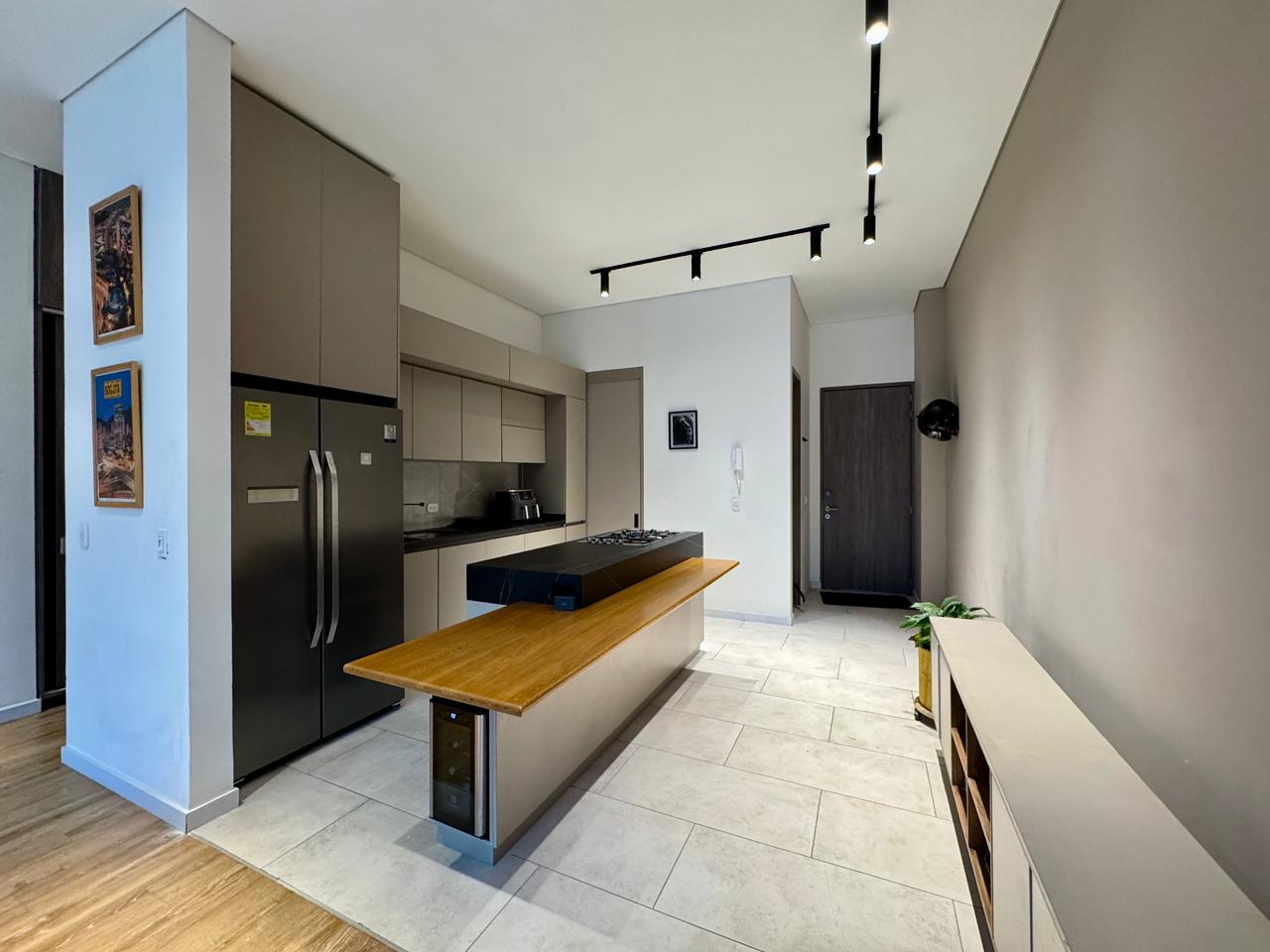 VENTA APARTAESTUDIO EN CALATRAVA | TERRAZA PRIVADA + DOBLE PARQUEADERO 🔥
