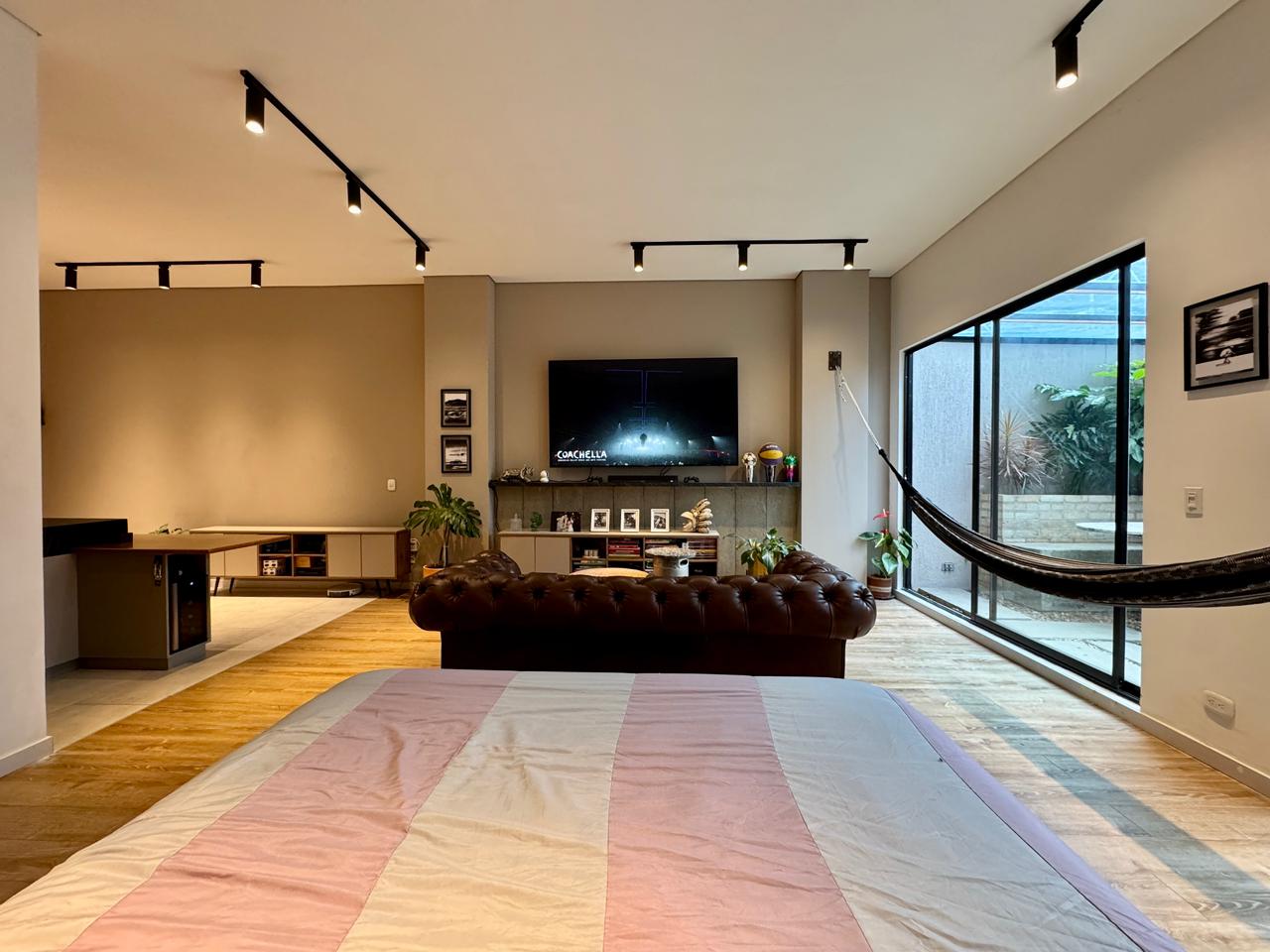VENTA APARTAESTUDIO EN CALATRAVA | TERRAZA PRIVADA + DOBLE PARQUEADERO 🔥