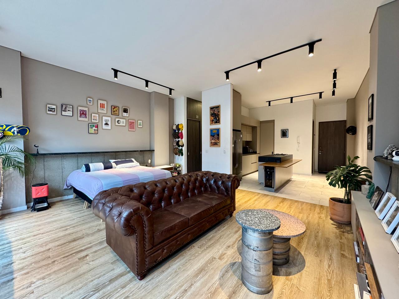 VENTA APARTAESTUDIO EN CALATRAVA | TERRAZA PRIVADA + DOBLE PARQUEADERO 🔥