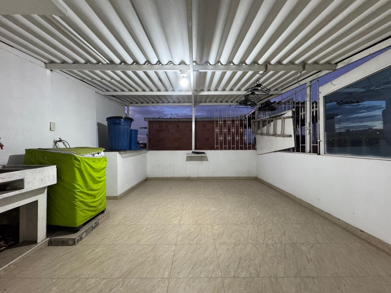 ARRIENDO CASA LOCAL EN SOACHA | FRENTE A CONJUNTOS + LISTO PARA NEGOCIO 🔥