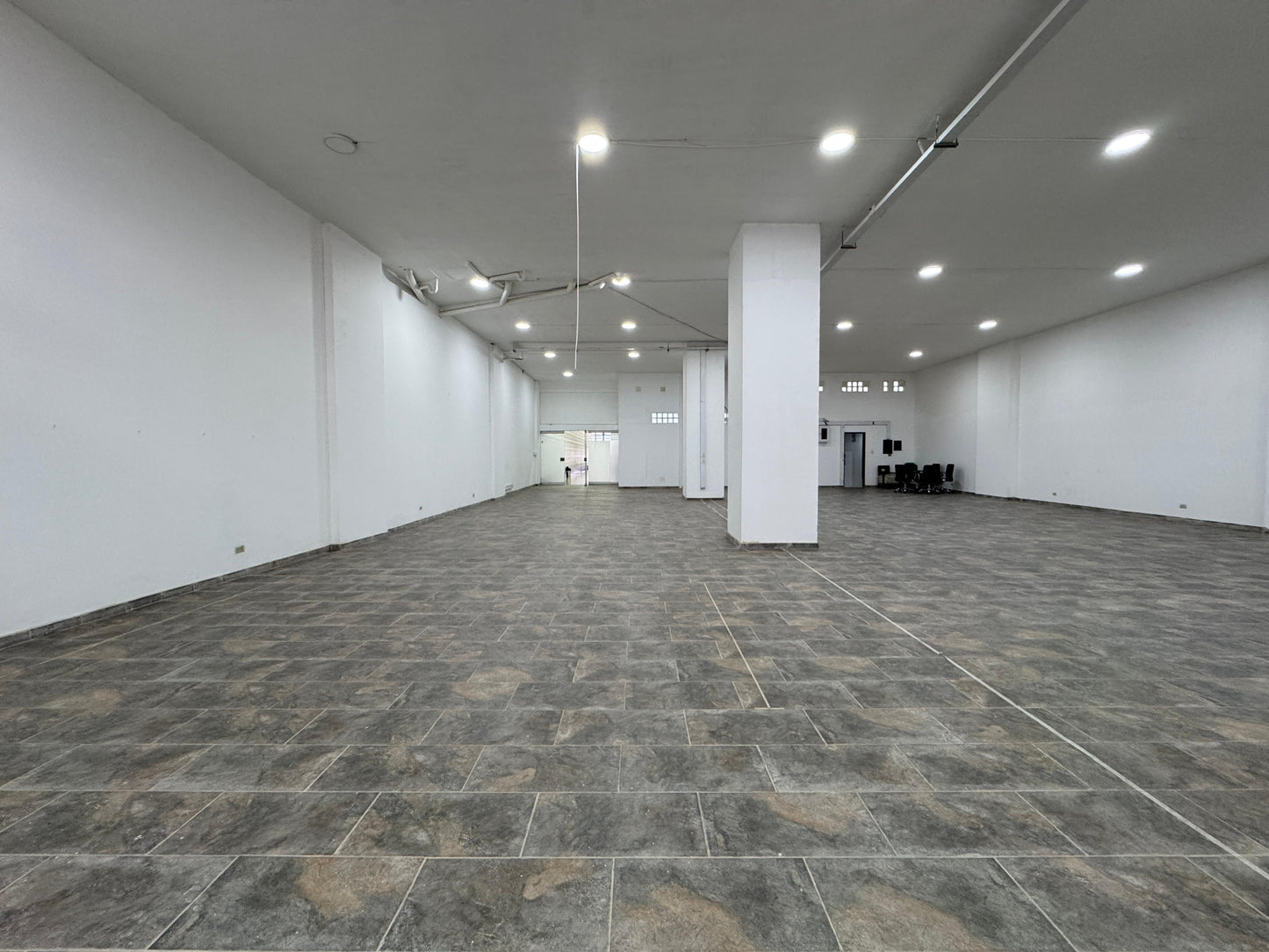 🏢 LOCAL EN ARRIENDO SOBRE LA CARRERA SÉPTIMA | 510 M2 PARA HACER CRECER TU NEGOCIO 🚀🔥