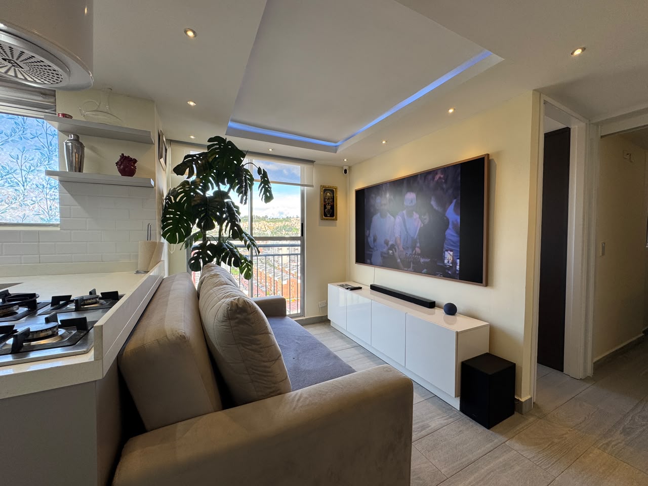 APARTAMENTO EN ARRIENDO EN MONARCAS SUBA | TOTALMENTE DOMOTIZADO + TV DE 85” + INTERNET INCLUIDO 🔥🏙️