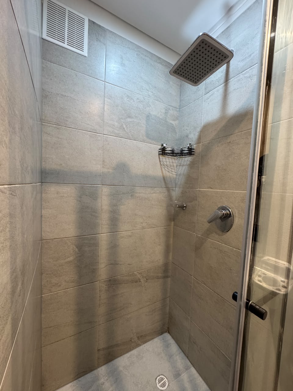 APARTAESTUDIO AMOBLADO EN ARRIENDO EN CHAPINERO CENTRAL | AMOBLADO + A PASOS DE LA ZONA ROSA 🔥🏙️