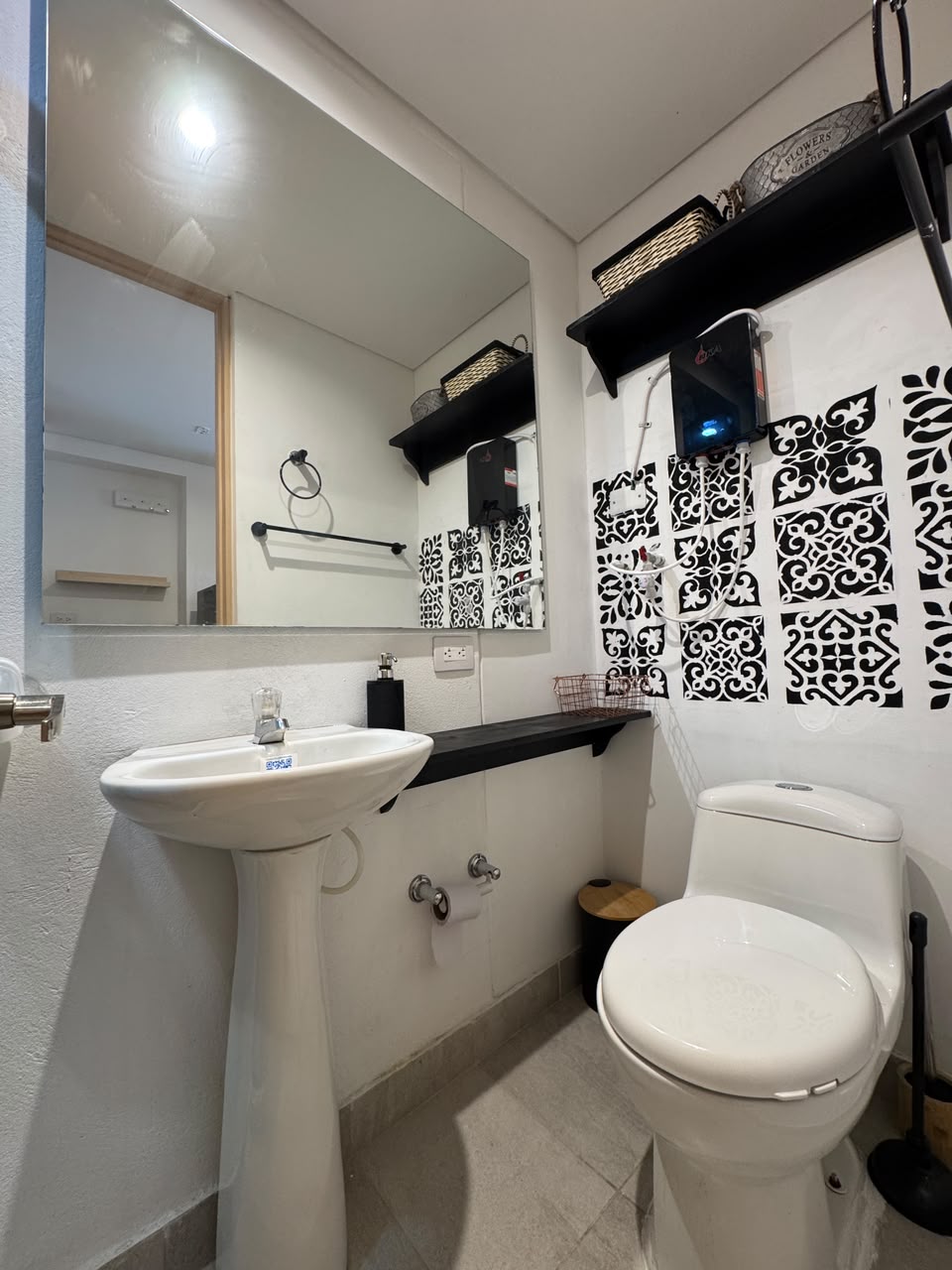 APARTAESTUDIO AMOBLADO EN ARRIENDO EN CHAPINERO CENTRAL | AMOBLADO + A PASOS DE LA ZONA ROSA 🔥🏙️