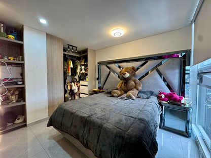 VENDO APTO con PARQUEADERO 76M2 | Ricaurte, Bogotá