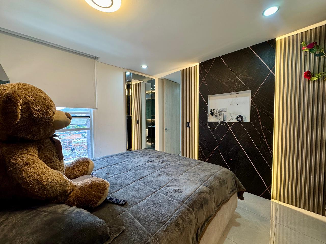 VENDO APTO con PARQUEADERO 76M2 | Ricaurte, Bogotá