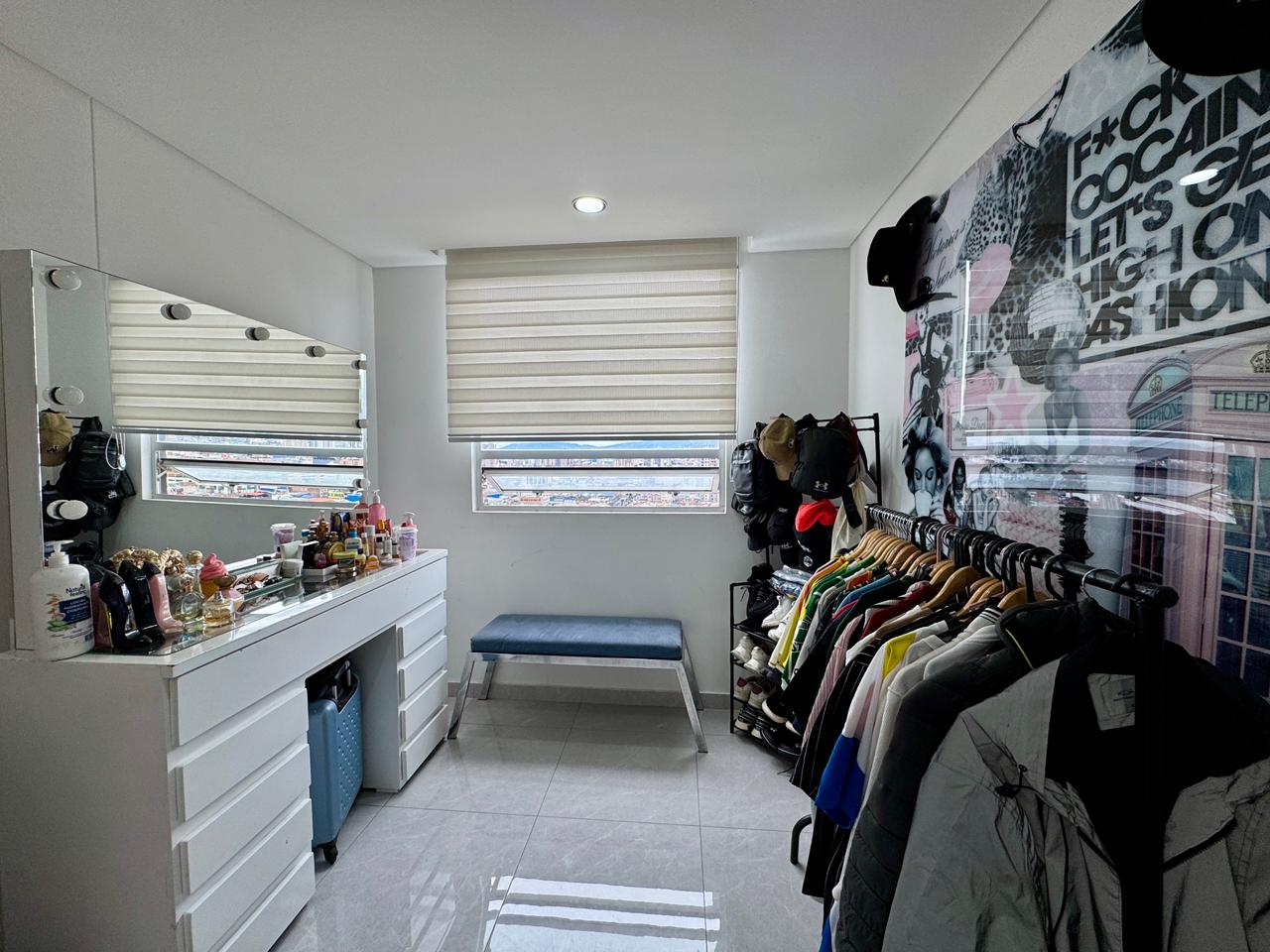 VENDO APTO con PARQUEADERO 76M2 | Ricaurte, Bogotá