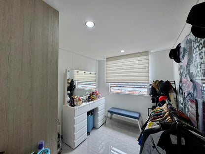 VENDO APTO con PARQUEADERO 76M2 | Ricaurte, Bogotá