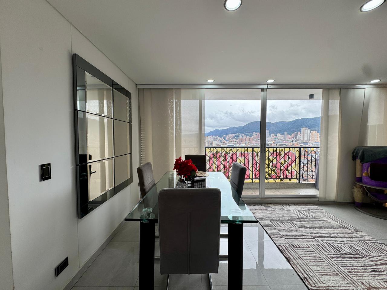 VENDO APTO con PARQUEADERO 76M2 | Ricaurte, Bogotá