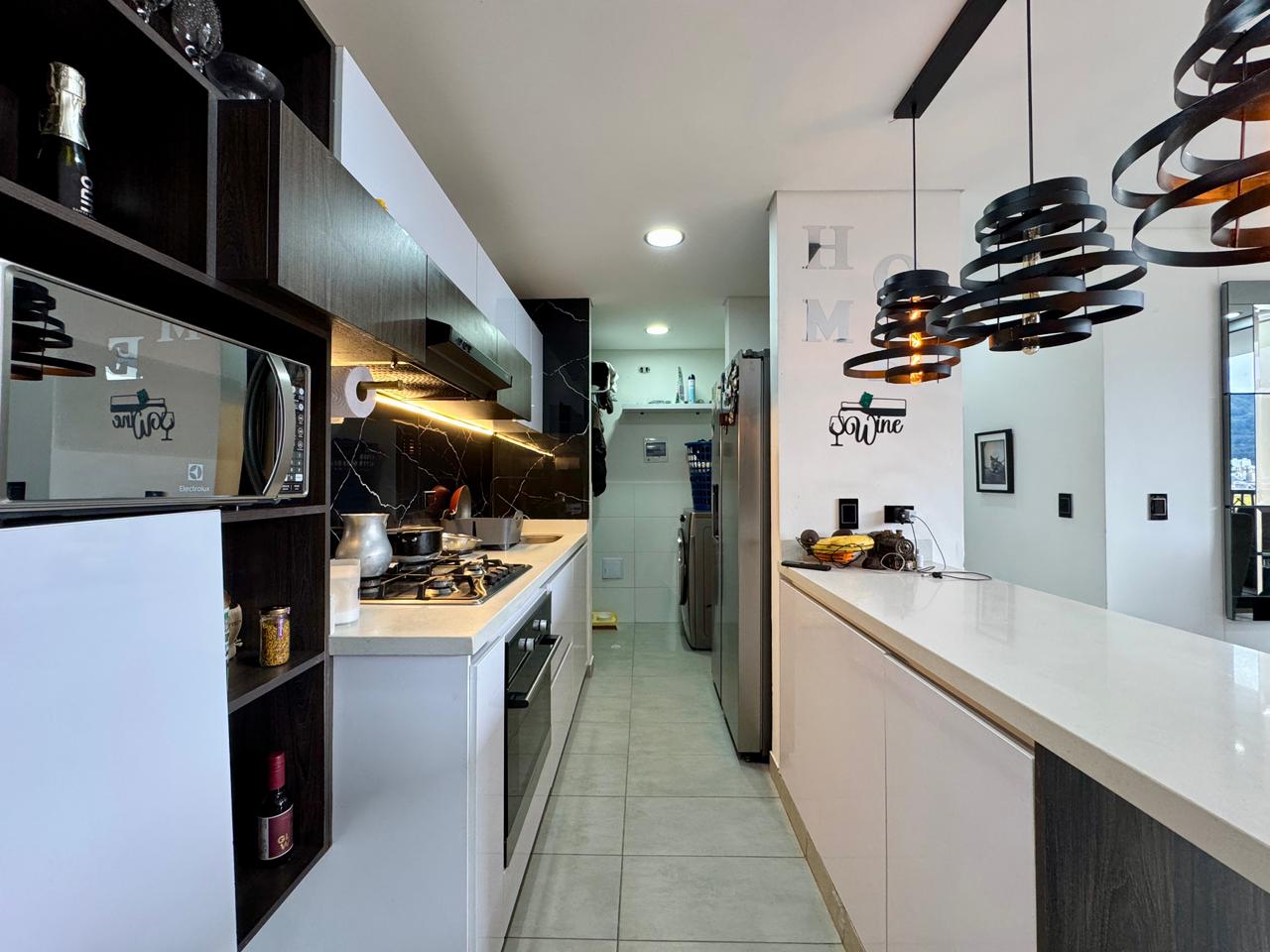 VENDO APTO con PARQUEADERO 76M2 | Ricaurte, Bogotá