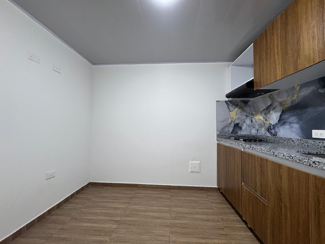 🏡 CASA EN VENTA EN BOSA CARLOS ALBÁN | 4 PISOS + LOCAL COMERCIAL + 2 APARTAMENTOS + TERRAZA