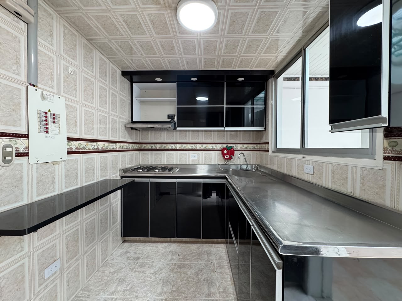 🏡 CASA EN VENTA EN MODELIA | 190 M² + PARQUEADERO PARA 2 CARROS + 2 DEPÓSITOS