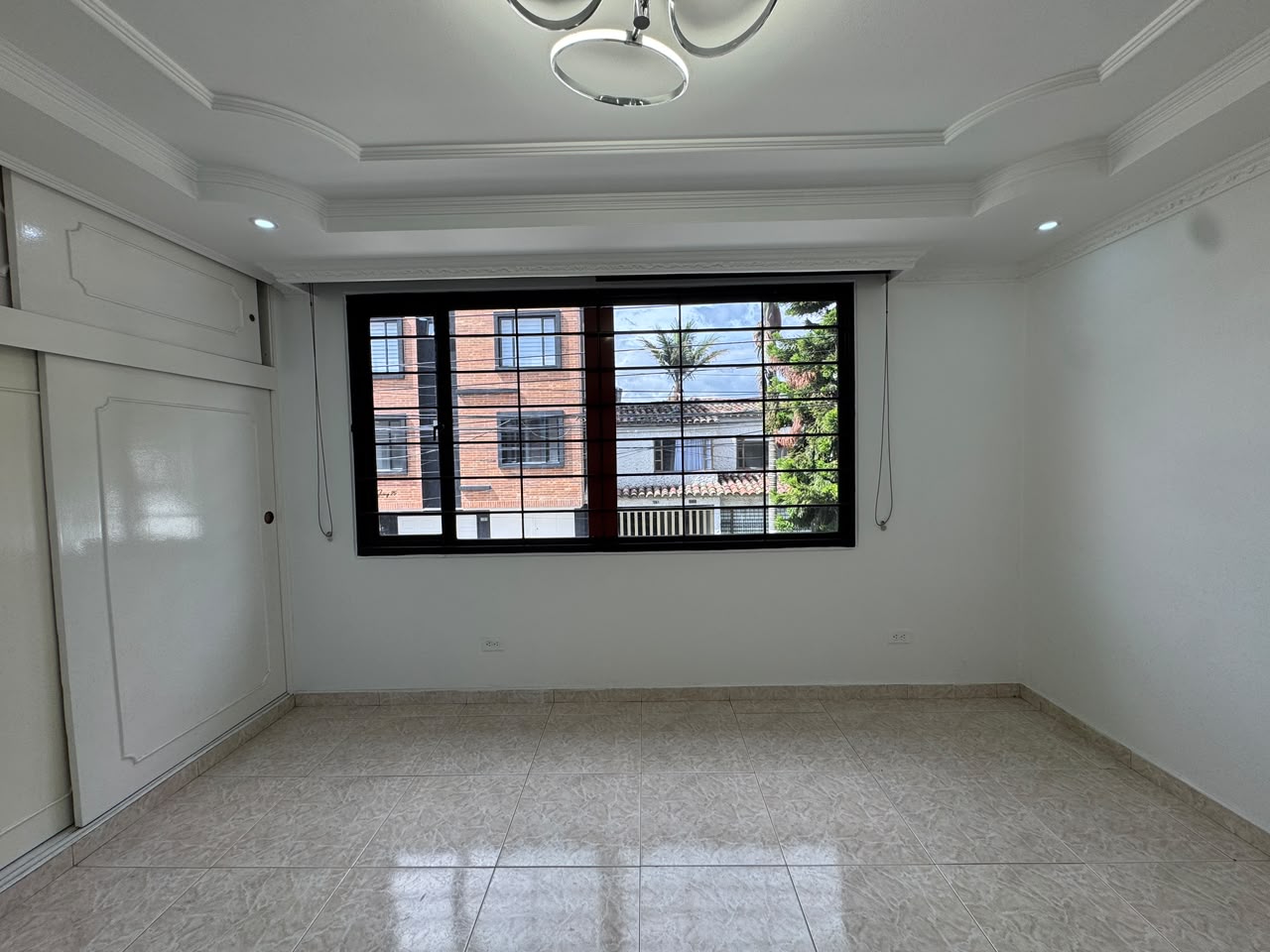 🏡 CASA EN VENTA EN MODELIA | 190 M² + PARQUEADERO PARA 2 CARROS + 2 DEPÓSITOS