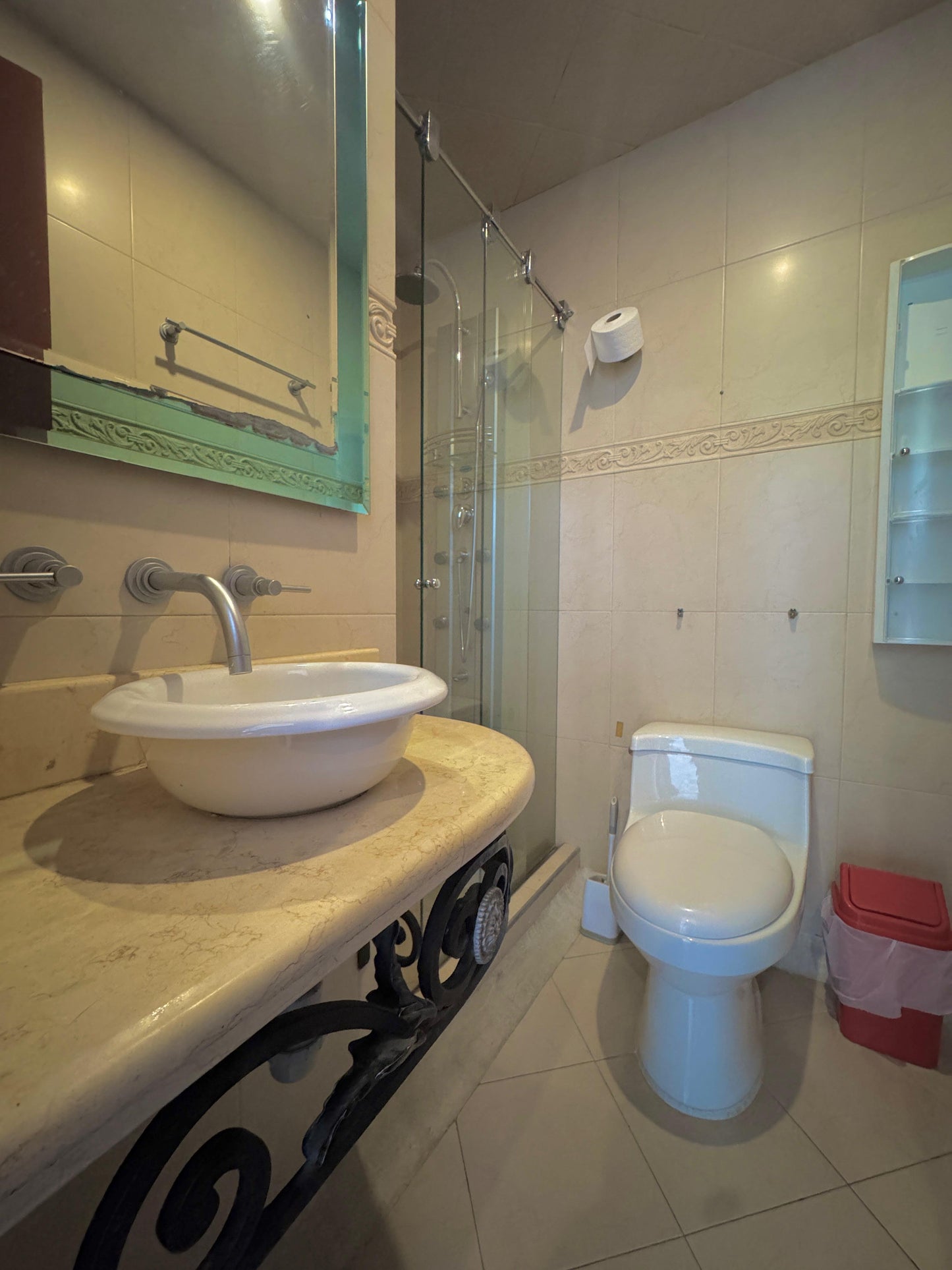 🏡 CASA EN VENTA EN MODELIA | 377 M² + 5 HABITACIONES + 3 PARQUEADEROS