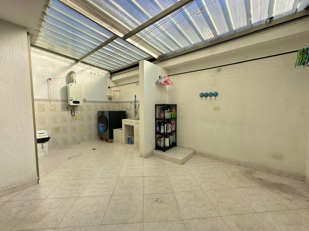 🏡 CASA EN VENTA EN MODELIA | 177 M² + 4 PARQUEADEROS + EXCELENTE UBICACIÓN 🔥
