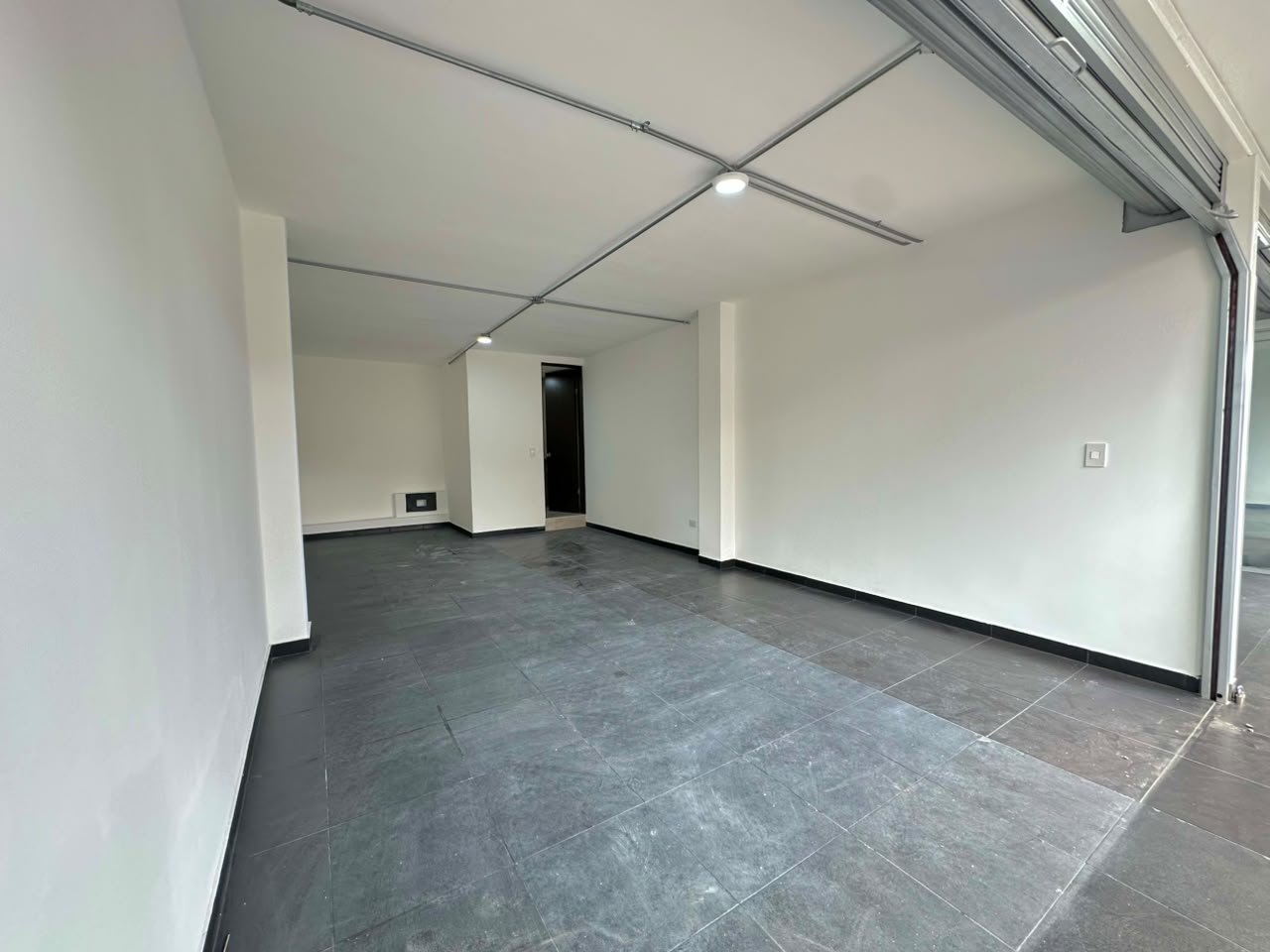 🏢 ¡6 LOCALES EN ARRIENDO EN SANTA MARÍA DEL LAGO! 🔥
