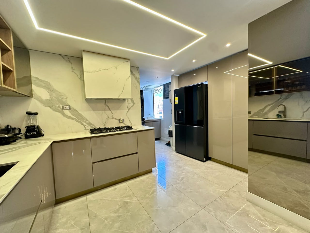 🏡 APARTAMENTO EN VENTA EN CHICÓ NORTE | 257 M² + 6 PARQUEADEROS + A PUERTA CERRADA 🔥