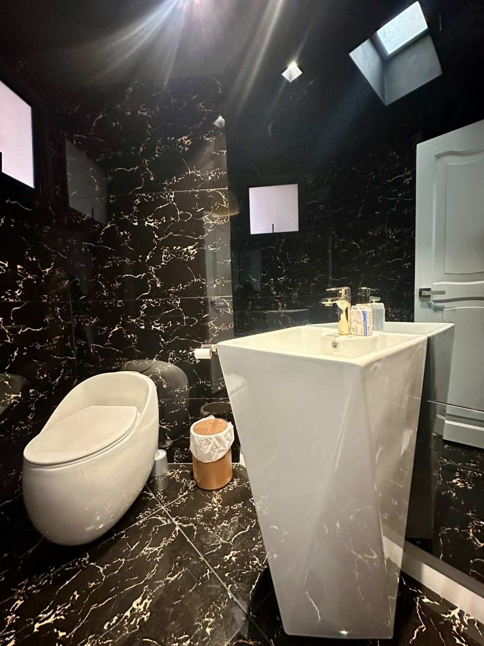 🏡 APARTAMENTO EN VENTA EN CHICÓ NORTE | 257 M² + 6 PARQUEADEROS + A PUERTA CERRADA 🔥