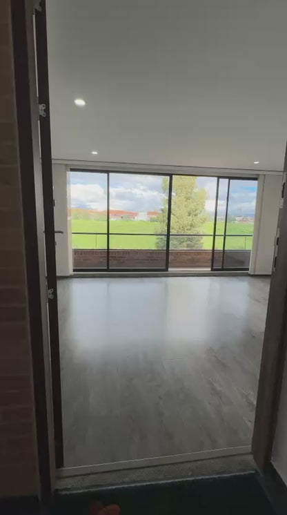 ARRIENDO APARTAMENTO MOSQUERA DE 92 m² CON BALCON Y PARQUEADERO